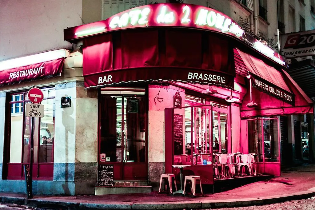 Montmartre Leo Ferre * Paris